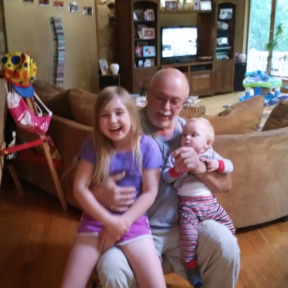 Meet your Posher, Amy - Picture 4 of 4